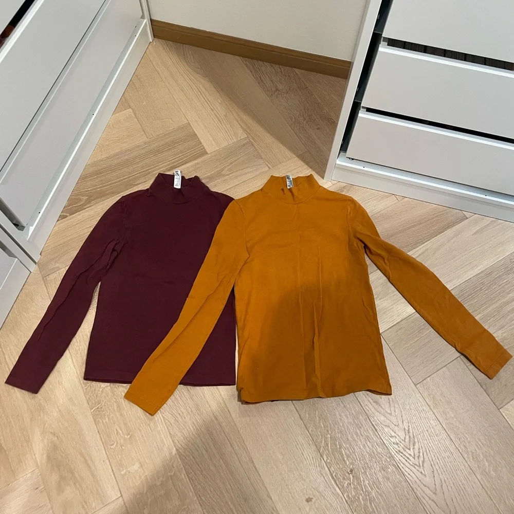 American Apparel Mock Neck Tops In Size S - Picture 3 of 4